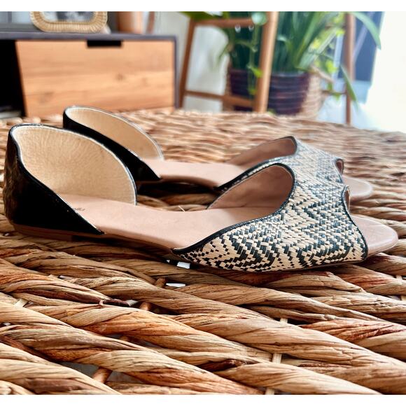 Antonella Peep-Toe Flat Sandals, Size 8 - Picture 7 of 8